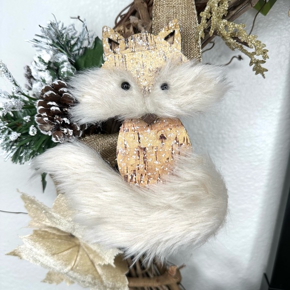 18” Ashland natural grapevine wreath, handmade white fox Christmas wreath - Picture 2 of 7